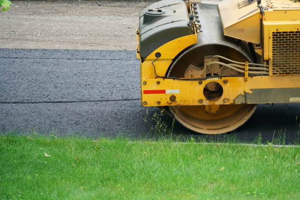 Best Driveway Paving Contractor  in Waynesboro, PA